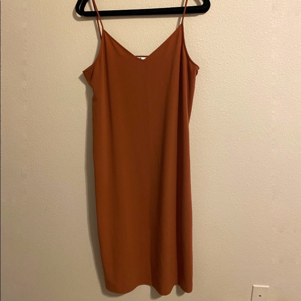 pretty uniqlo slip dress